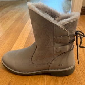 UGG NAIYAH BOOT